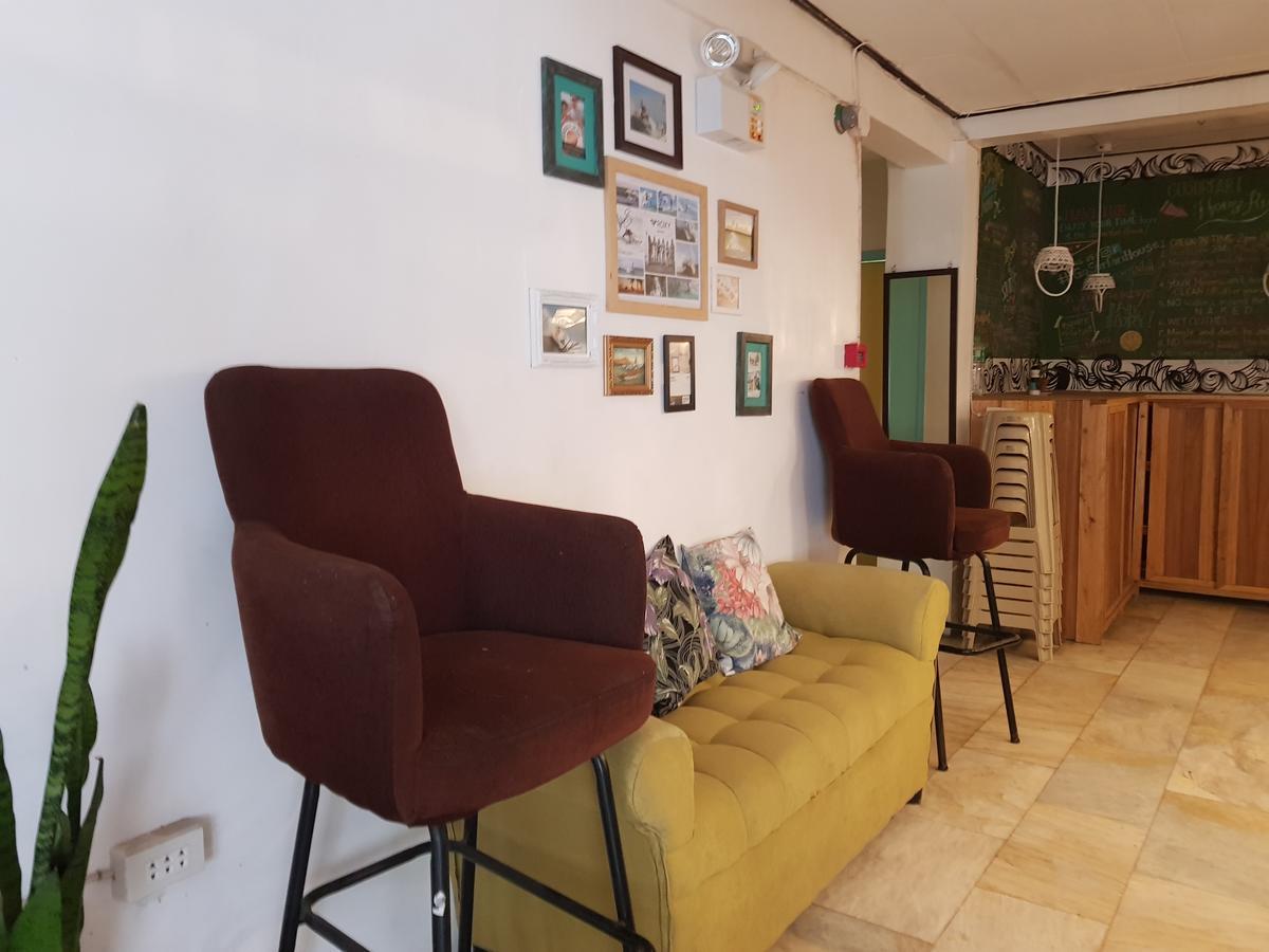 Hostel Go Surfari House Baler Exterior foto